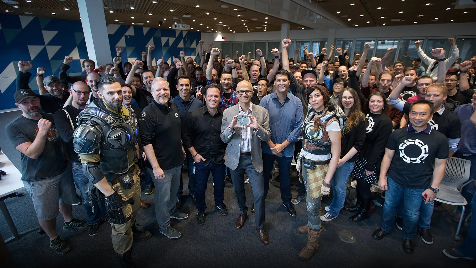 Retrato profissional da CEO da Xbox, Asha Sharma